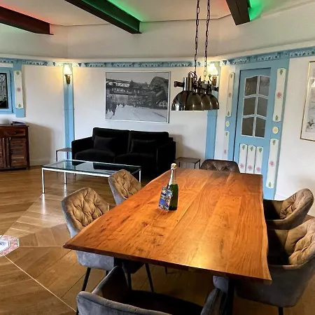 Residenz Im Alten Wasserturm وبرتال