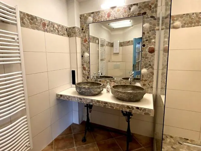 Residenz Im Alten Wasserturm * وبرتال